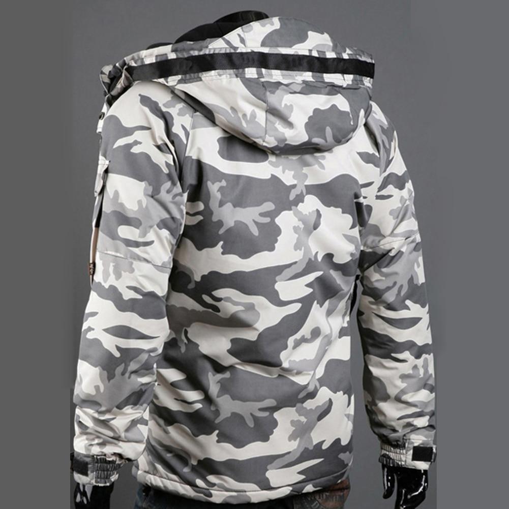 Men's camouflage padded jacket for outdoor adventures