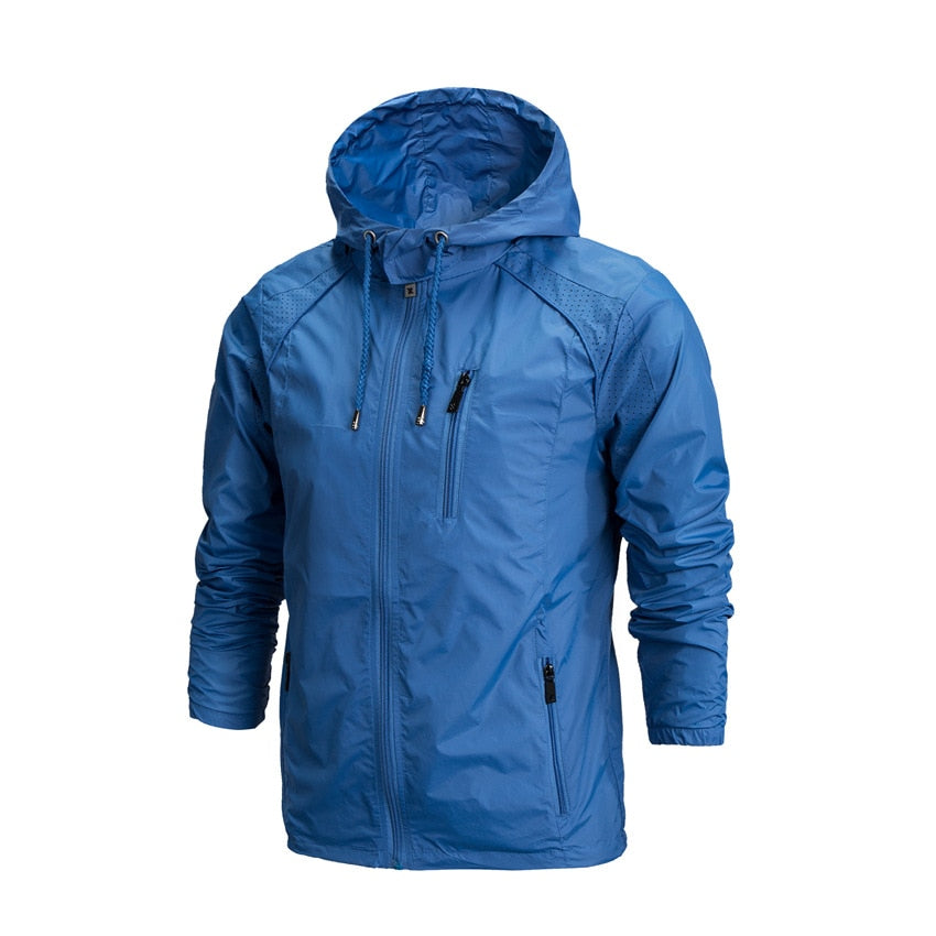 Men's lightweight rain jacket with pockets