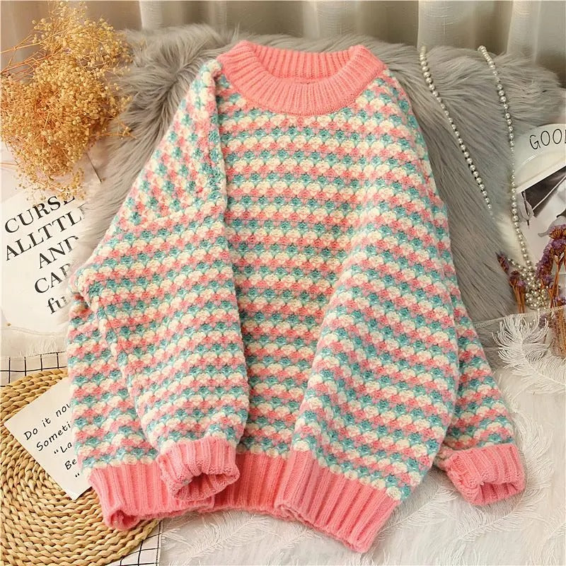 Cozy women's pullover sweater with princess sleeves